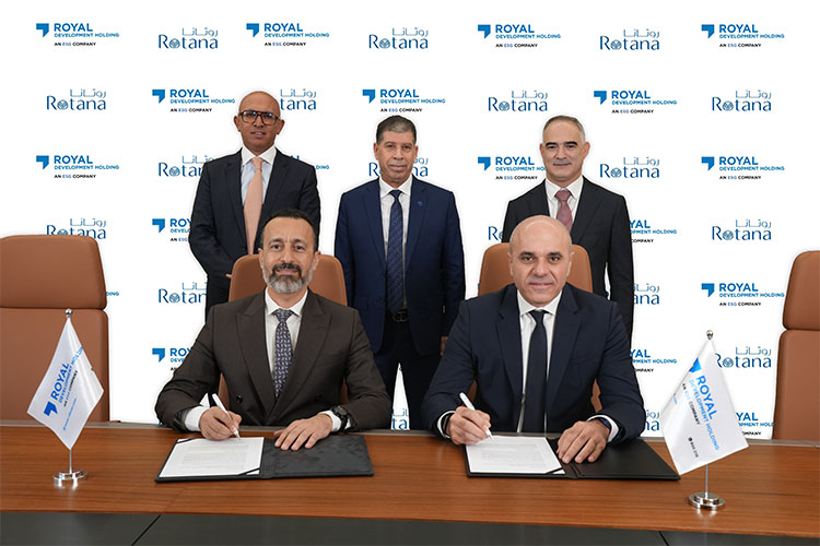 Royal Development Holding Signs AED 900m Branded Residential Agreement with Rotana on Al Reem Island