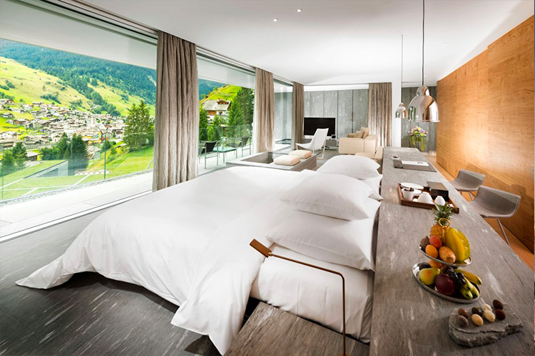 HITEK Signs Agreement With Swiss Luxury Hotel 
