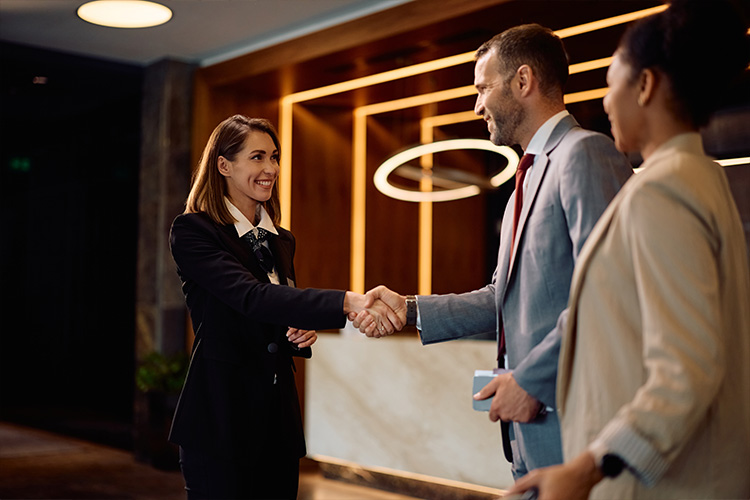 Exclusive vs. Distributed Brokerage: Which Strategy Wins in Today’s Real Estate Market?