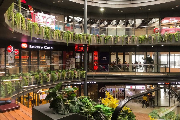 Phnom Penhâ€™s Malls Adapt To Changing Landscape