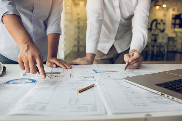 Third of FMs Say Budget Cuts Pose Risks to Safety 