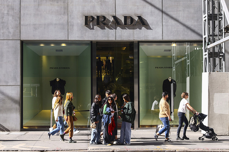 Prada Buys Fifth Avenue Building 