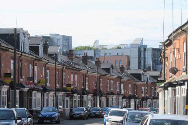 IMMO plans to invest Ã‚Â£1bn in UK homes