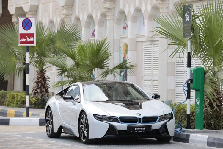Charging Ahead: Powering Sustainable Mobility in Dubai