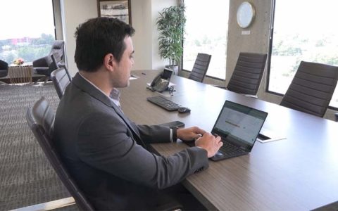Canadian Agent Creates AI Tool to Sell Houses
