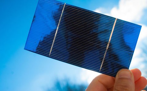 Al Hamra Installs Solar Panels At Its Business Tower 