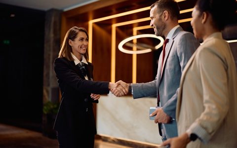 Exclusive vs. Distributed Brokerage: Which Strategy Wins in Today’s Real Estate Market?