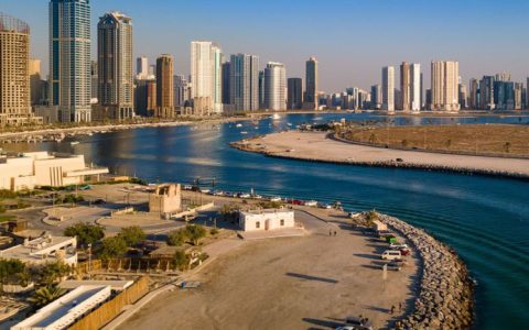 Sheikh Hamad Announces New Real Estate Laws 