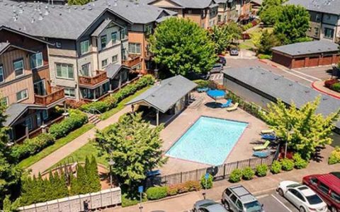 JLL REIT Acquires Luxury Apartments in Suburban Portland