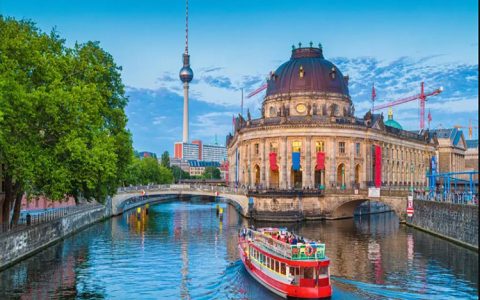 Berlin Approves â‚¬5 Billion Fund For Climate Action